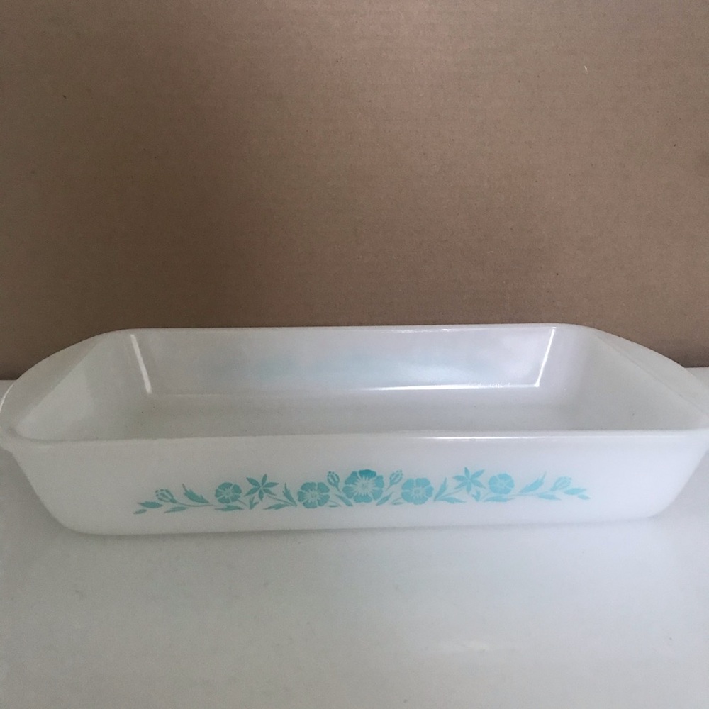 Sears Maid of Honor Baking Dish